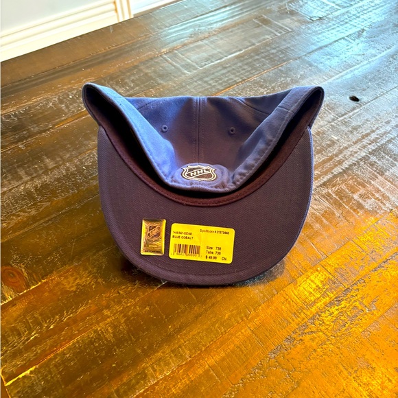 Toronto Maple Leafs Hat - Picture 2 of 2